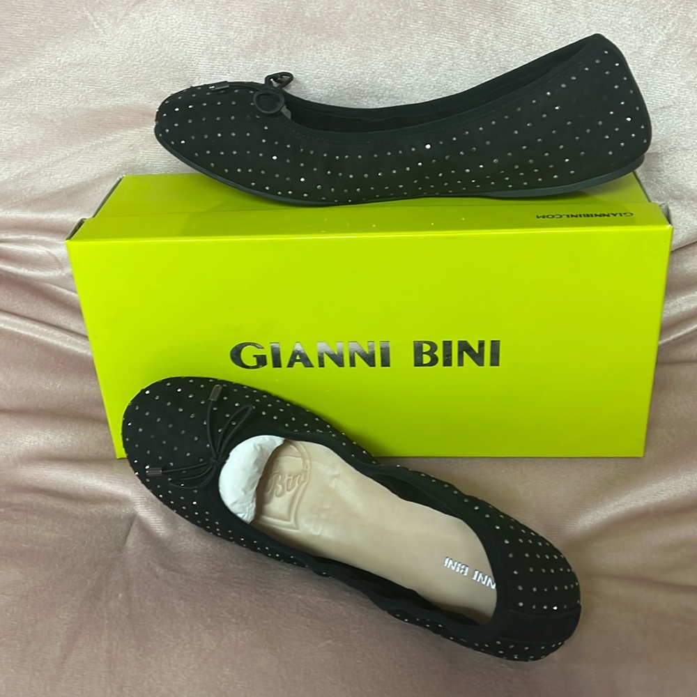 Gianni Bini 9.5 Black Brand New Never Worn Flats. Perfect Condition.
